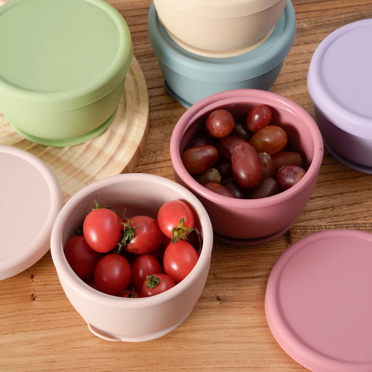 1PC Silicone Baby Feeding Bowl with Suction Cup Portable Food Storage Container with Lids Toddler Solid Self Feeding Tableware